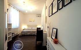 Ambra City House - Ingresso Diretto, Parcheggio Libero E Wi-Fi